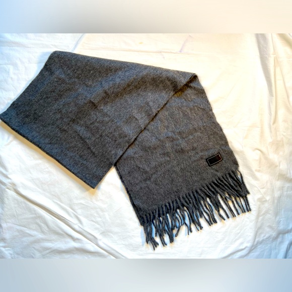 Coach‎ Cashmere Scarf VINTAGE. Made in Scotland - Picture 1 of 5